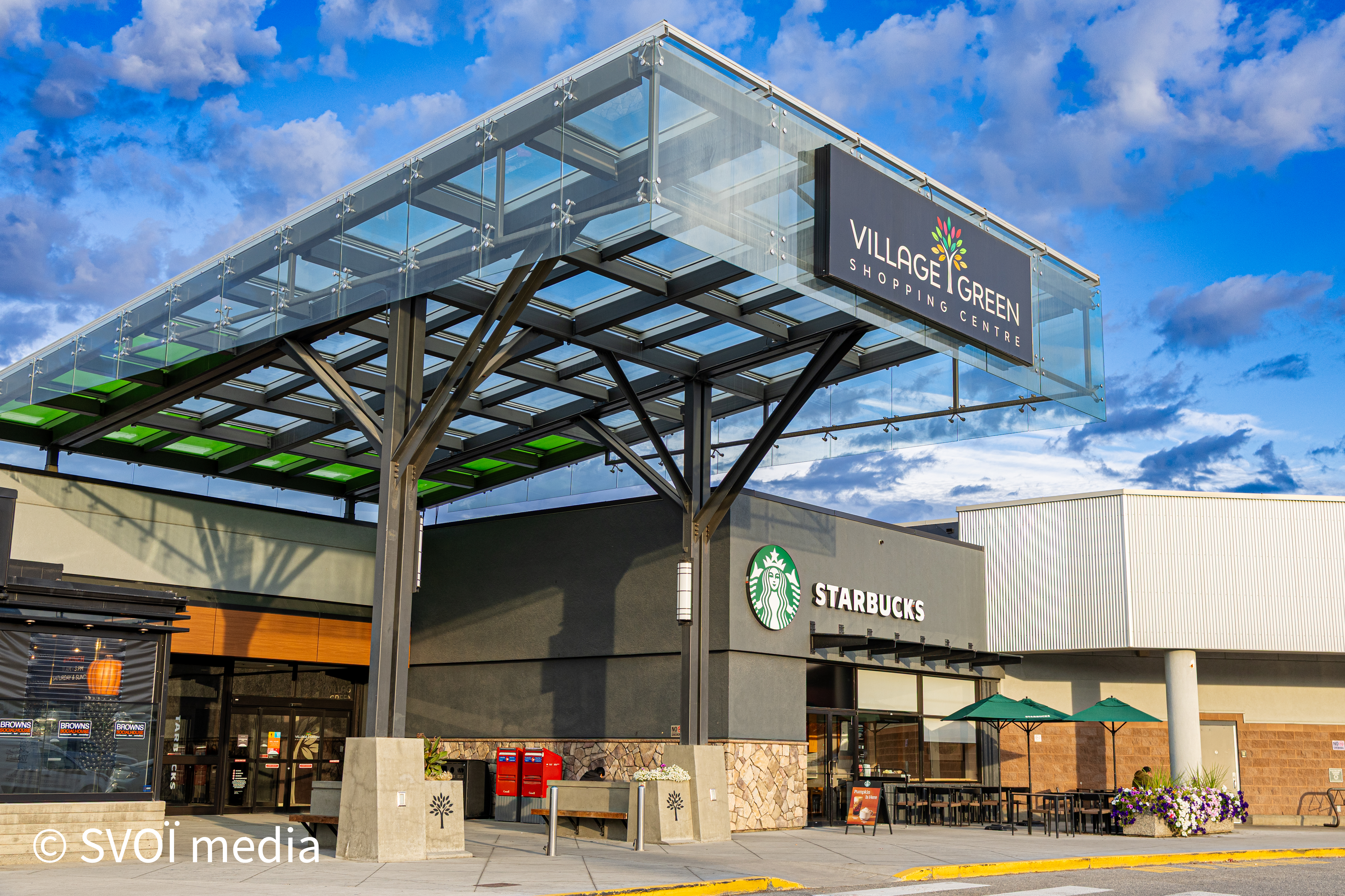 Local Shopping & Dining